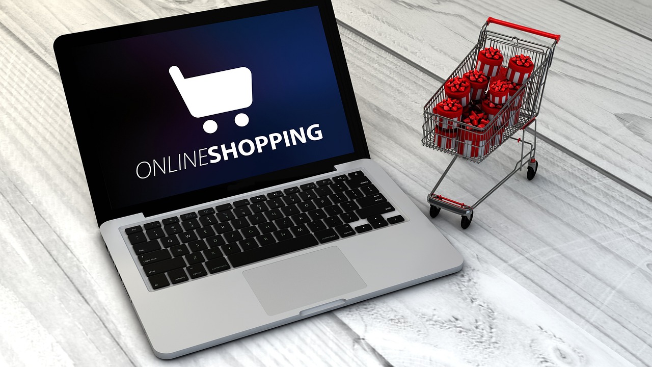 Panier d'achat symbolisant un site marchand, illustration de la conversion d'une audience en clients